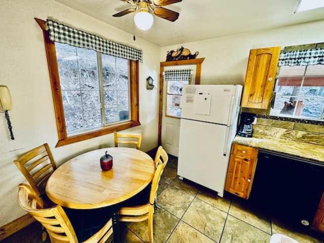 Apartamento Cozy Bear South-Inside Yosemite-Sleeps 5 Yosemite West Exterior foto